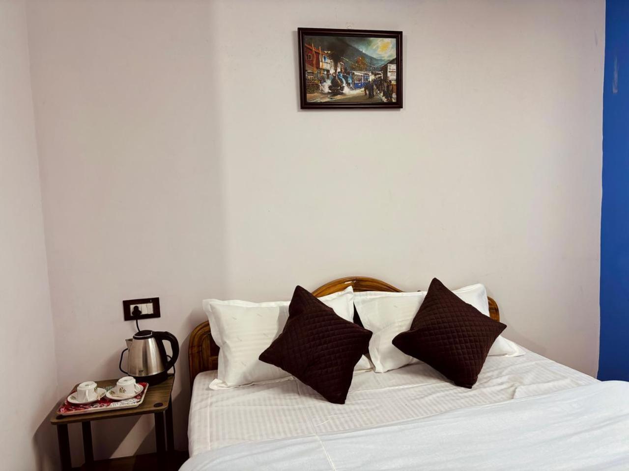 Forest Lodge - 80 Mts From Mall Road Darjeeling  Exterior foto
