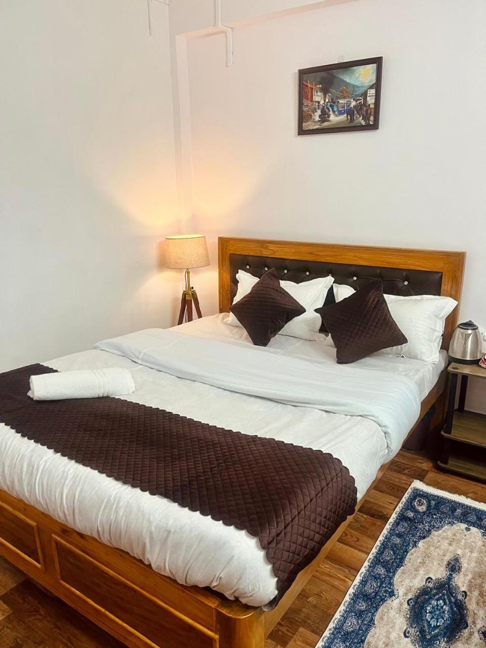 Forest Lodge - 80 Mts From Mall Road Darjeeling  Exterior foto