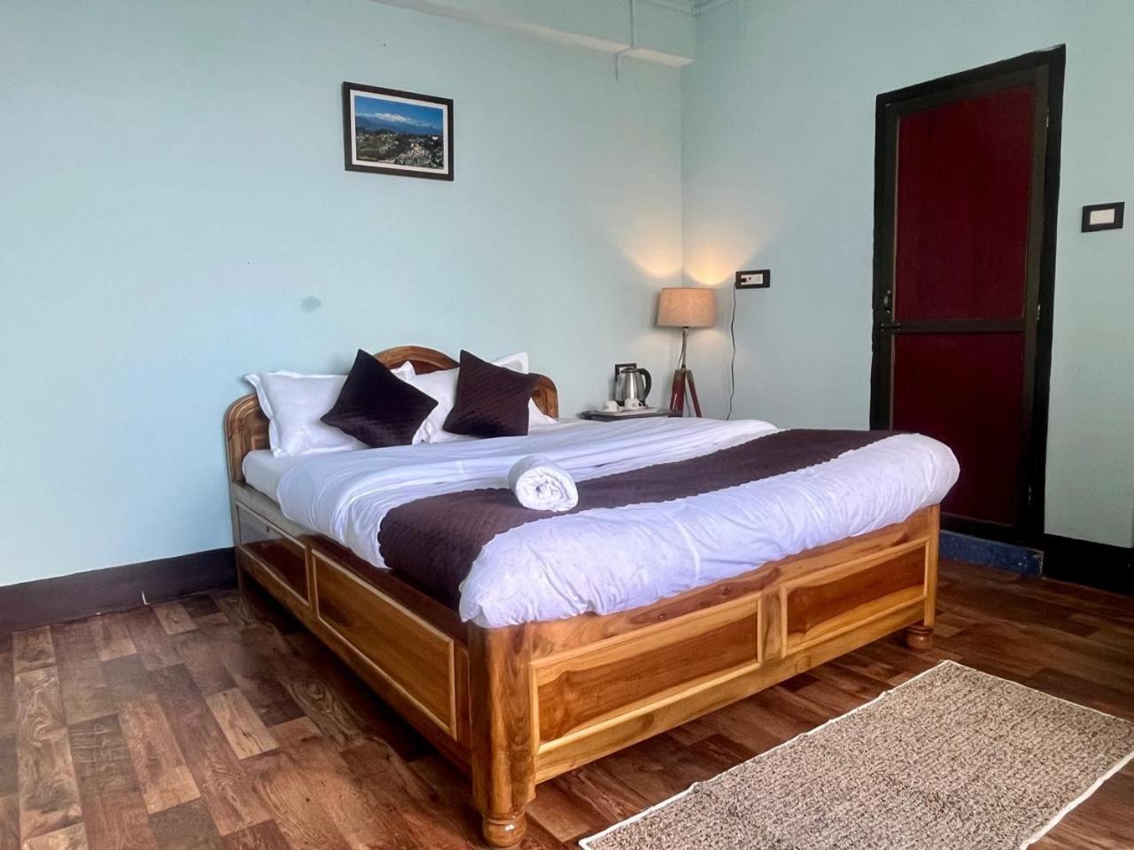 Forest Lodge - 80 Mts From Mall Road Darjeeling  Exterior foto