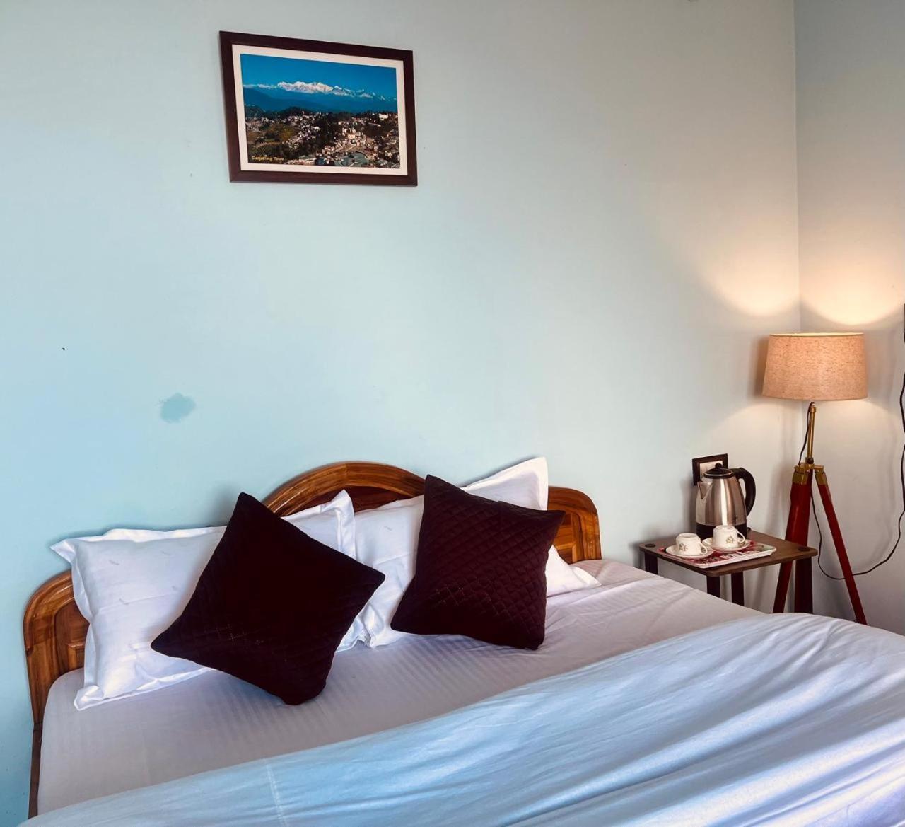 Forest Lodge - 80 Mts From Mall Road Darjeeling  Exterior foto