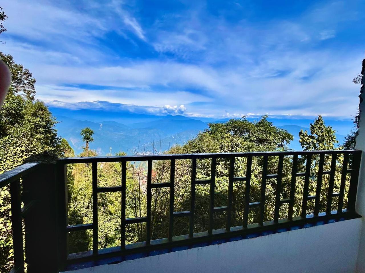Forest Lodge - 80 Mts From Mall Road Darjeeling  Exterior foto