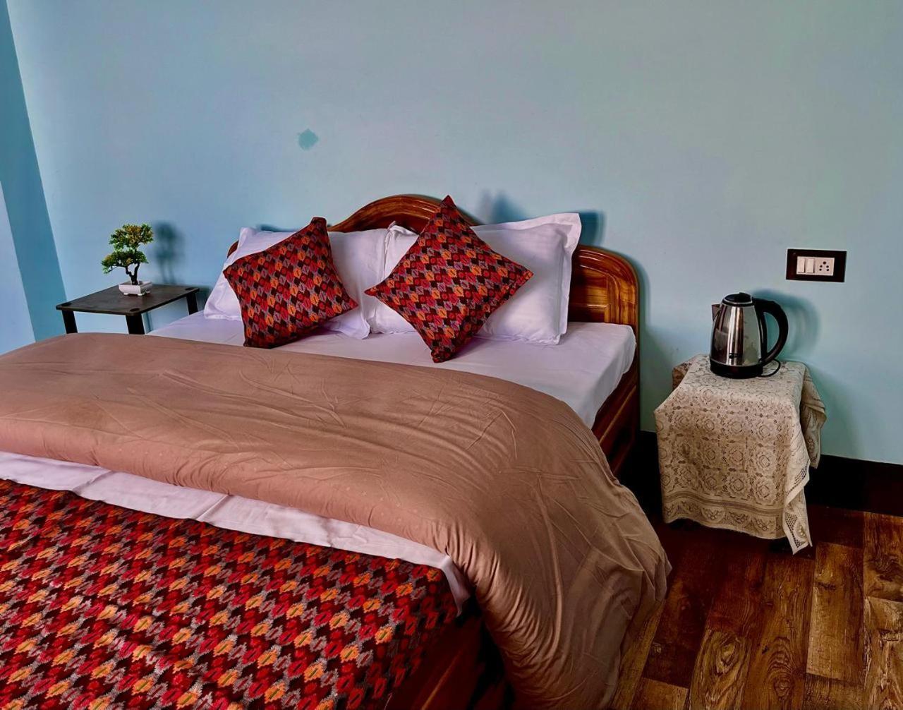 Forest Lodge - 80 Mts From Mall Road Darjeeling  Exterior foto