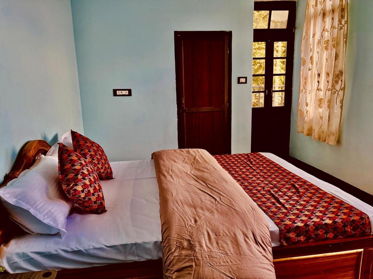 Forest Lodge - 80 Mts From Mall Road Darjeeling  Exterior foto